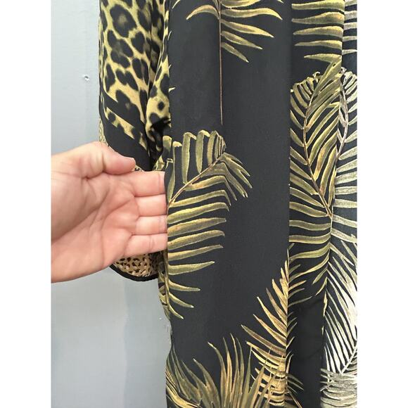 H&M Kimono Womens XS Black Gold Palm Leaf Cheetah Animal Print Open Cardigan - Picture 8 of 9